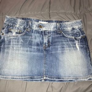 Cute BKE culture stretch mini denim skirt